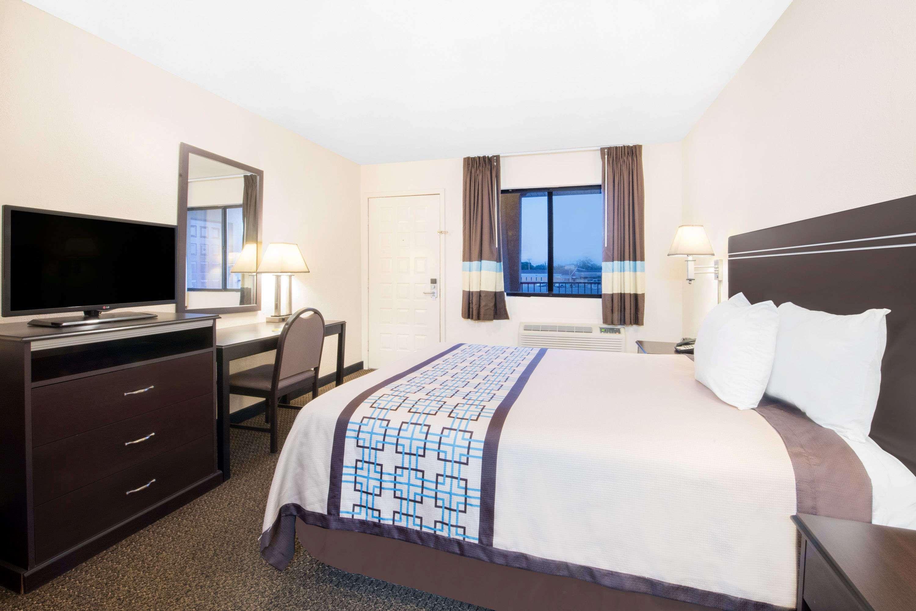Days Inn By Wyndham Hobbs Zewnętrze zdjęcie