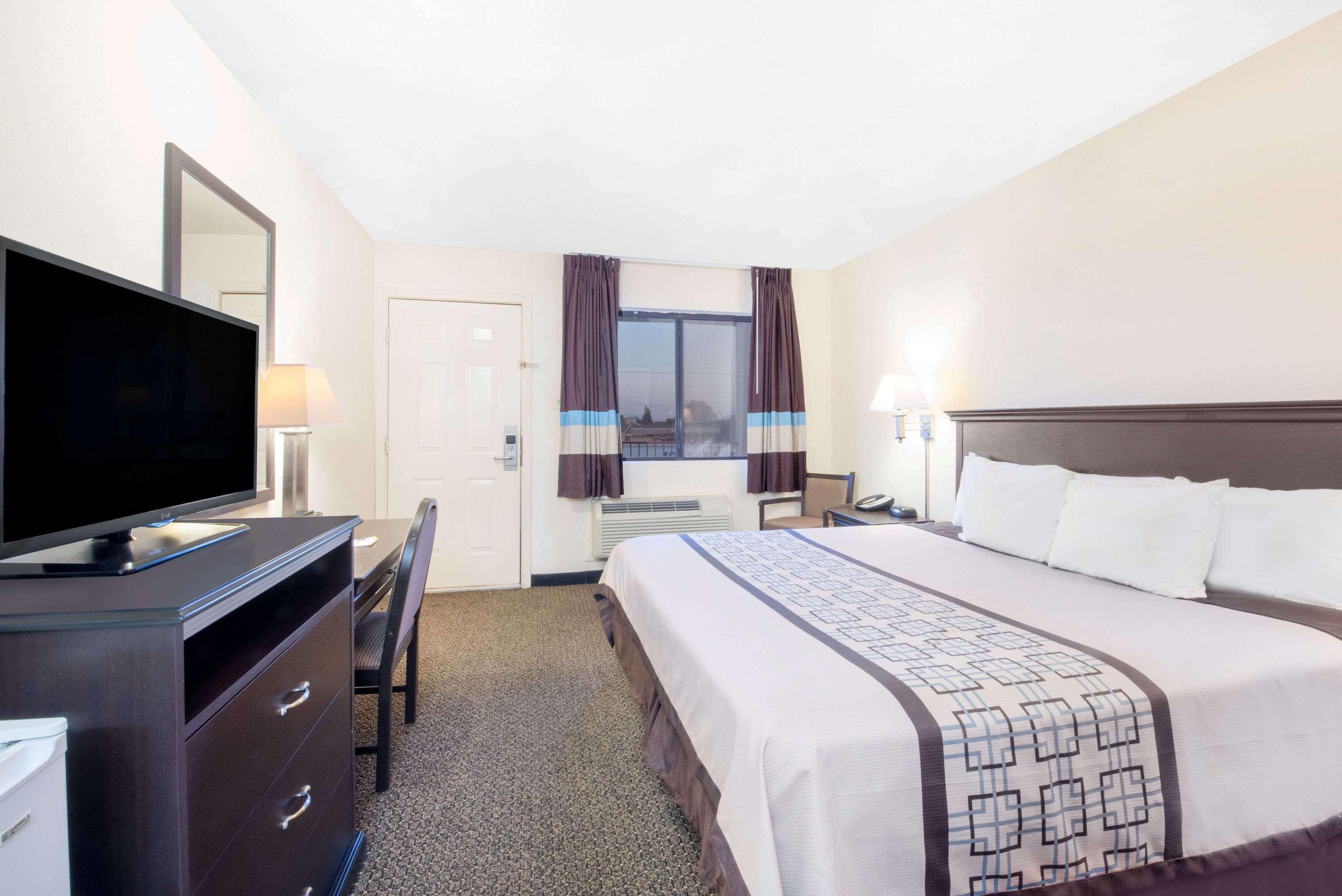 Days Inn By Wyndham Hobbs Zewnętrze zdjęcie