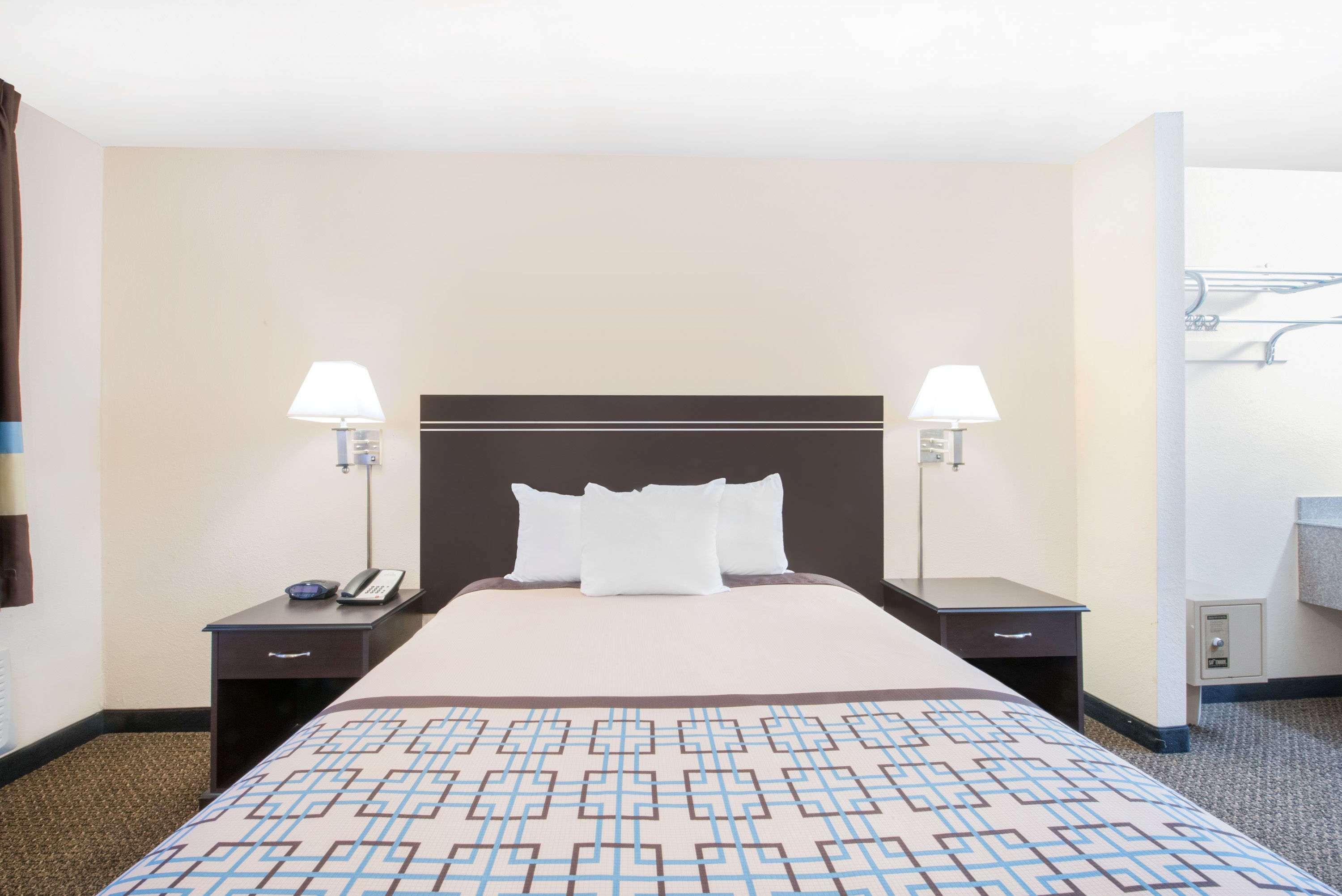 Days Inn By Wyndham Hobbs Zewnętrze zdjęcie