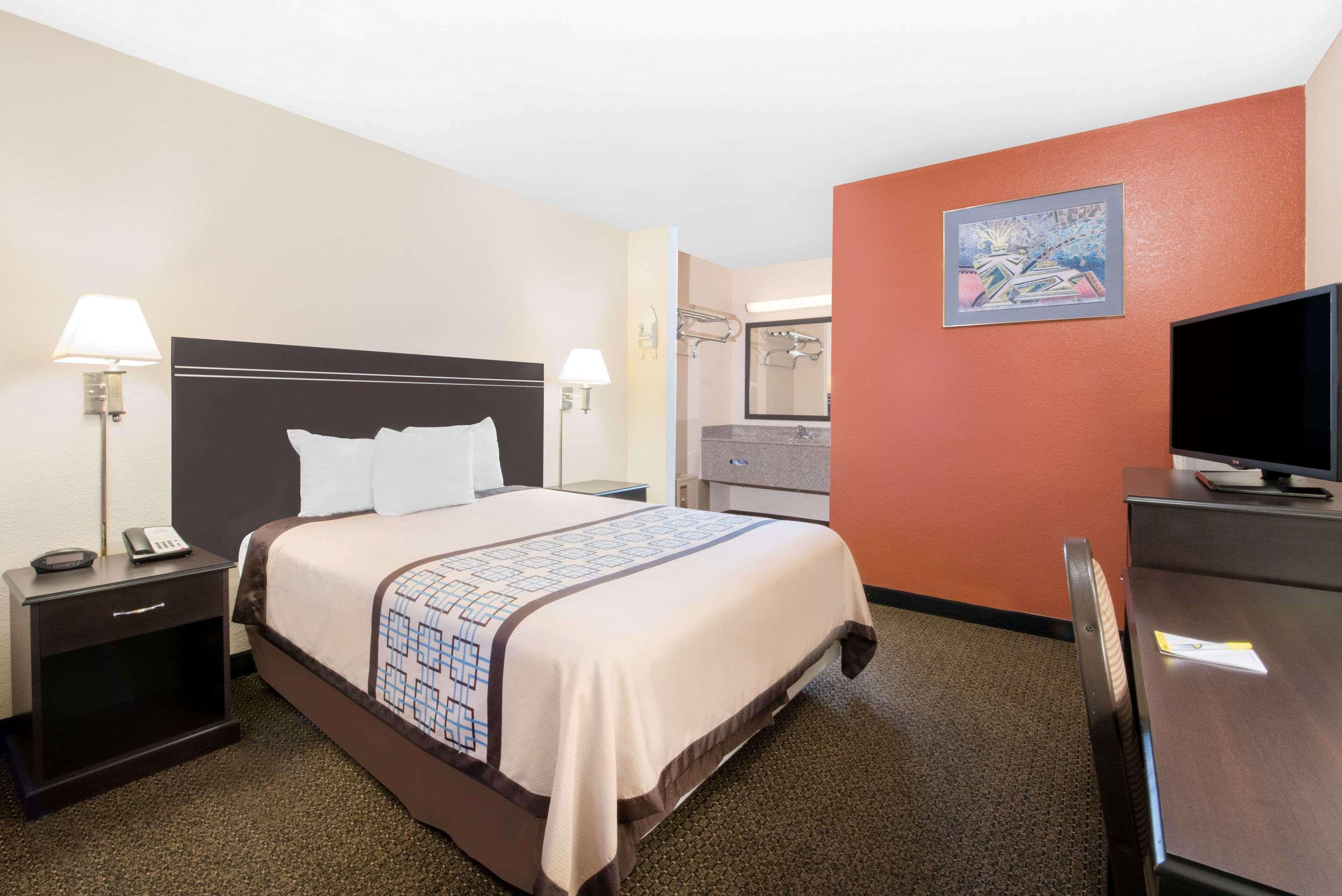 Days Inn By Wyndham Hobbs Zewnętrze zdjęcie